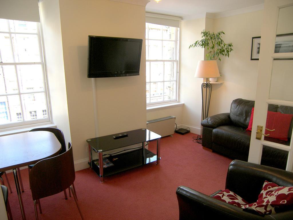 Royal Mile, Edinburgh - 2 Bedroom Apartment Стая снимка